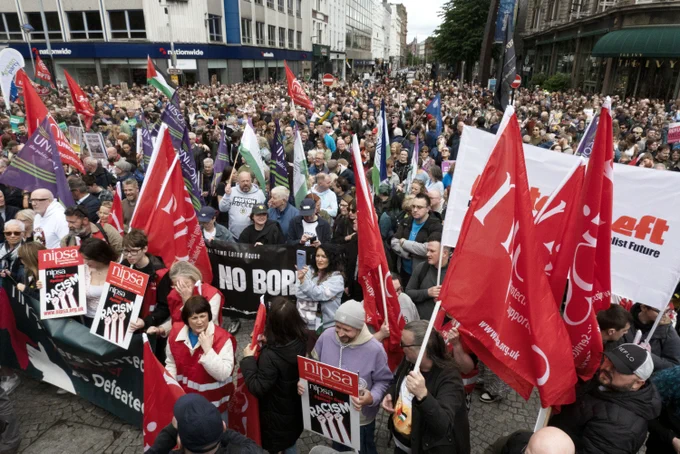 Belfast at its best today with thousands showing solidarity at Anti-racism Rally In front of Belfast City Hall. Belfast & District NUJ branch members joined other trade unions, community groups, women's groups, ethnic minority groups, politicians and Belfast’s new Lord Mayor.