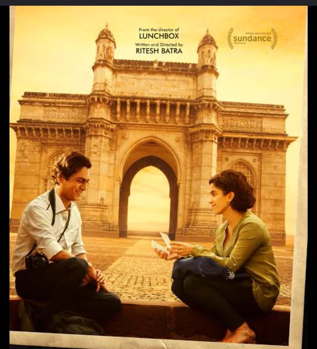 सभ्यता की शुरुआत
दो व्यक्तियों के मिलने से हुई होगी।

दो अजनबियों ने
जब एक-दूसरे में घर देखा होगा,
तभी पृथ्वी पर
पहला पता लिखा गया होगा।

उससे पहले
जंगल थे, दिशाएँ थीं, दूरियाँ थीं...
पर कोई घर नहीं था।

सृष्टि को आगे बढ़ाने से पहले
मनुष्य को मनुष्य होना पड़ा होगा।


~ सूर्यभान 'सूरी'🌷
पोस्टर: फ़ोटोग्राफ़ २०१९