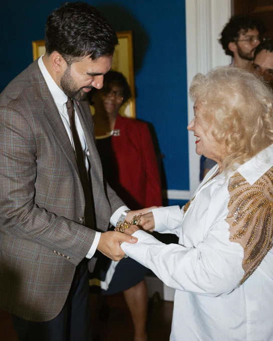Mayor Mamdani welcomes members of New York City’s Puerto Rican community to Gracie Mansion.
