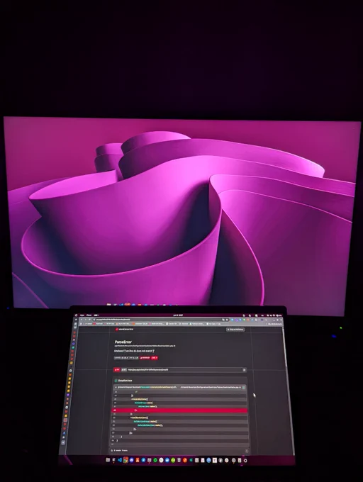 Jiordi's desk 