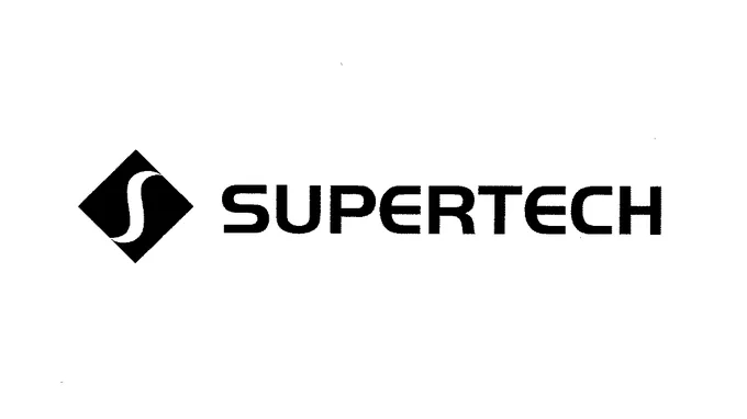 白い背景に黒い文字で「SUPERTECH」と書かれています。文字の左側には、斜めに配置された黒いひし形の中に白い曲線が描かれたロゴがあります。