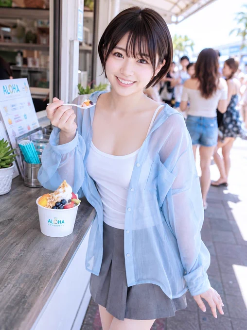 フローズンヨーグルトを楽しむショートカット女子