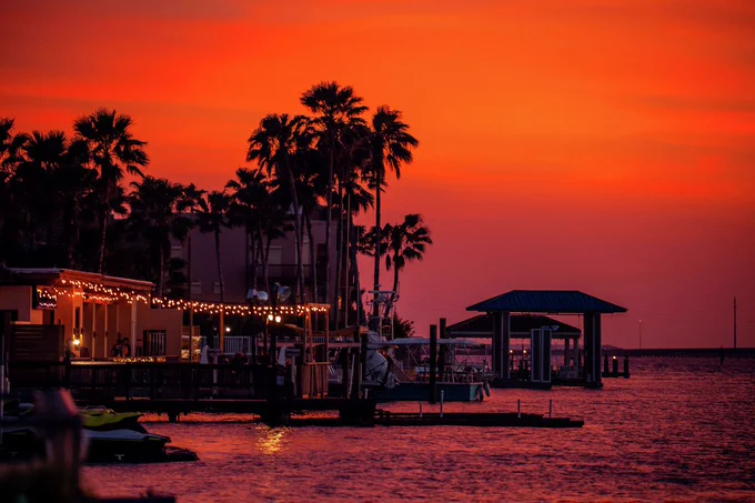 These Texas beach escapes are giving Caribbean vacation energy