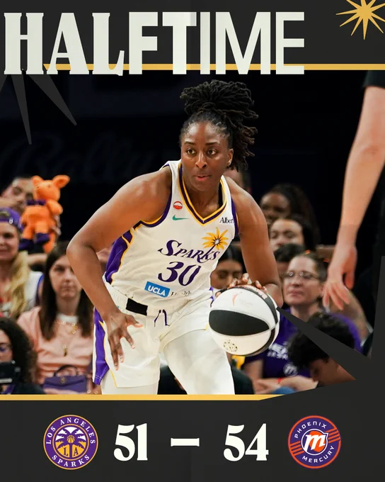 Halftime graphic: Sparks 51, Mercury 54. 