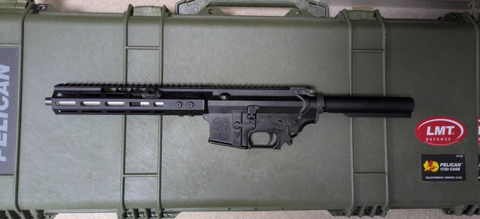 TM MWS互換品　ペリカンは付きません

マルイ製BCG、チャンバー周り一式、チャージングハンドル、リコイルバッファー
おそらくDE製トリガーボックス一式
いずれも完動