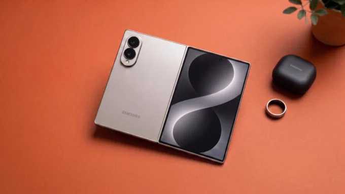 Samsung rivoluziona i pieghevoli con Galaxy Z Fold 8 e Ultra