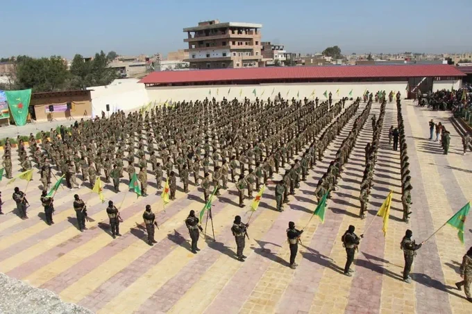 🔵Yekîneyên Parastina Jin ne tenê hêzeke leşkerî ye. Şervanên YPJ`ê li dijî adet û kevneşopên civaka zayendperest helwest nîşan dan û ji destpêka şoreşa Rojava heyanî niha hezar û 2 şervanên YPJ`ê şehîd bûne. 