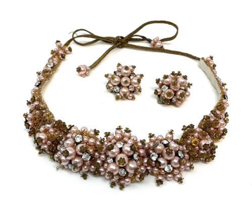Mallorca pearls in a fashion jewelry design dating to the 1950s.
