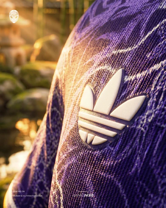 Adidas Logo Close-up 📸
