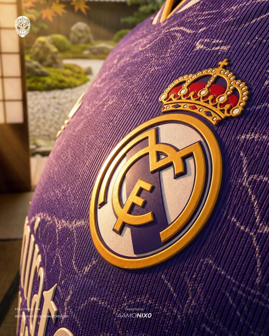 Real Madrid CF Crest Close-up 📸