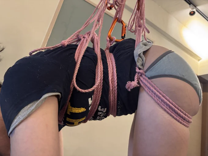 🪢趙相機
🏠赤巢
久違地再次覺得身在圈子裡是幸福的❤️