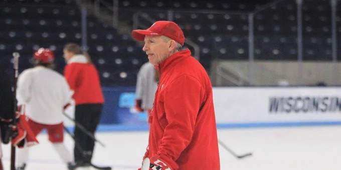 Legendary Wisconsin coach no longer highest paid in NCAA