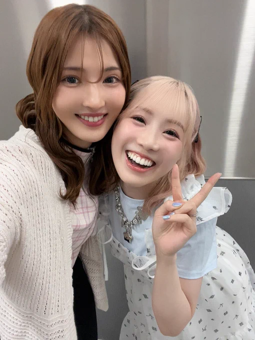 私たちのトークイベントの後にかりんさんが登壇されるとのことで、出待ちして写真撮っちゃいました〜📸💖
改めて同じコンテンツに参加できて嬉しい気持ちでいっぱいです！
本日もラブリー限界突破しておりました😍🫶