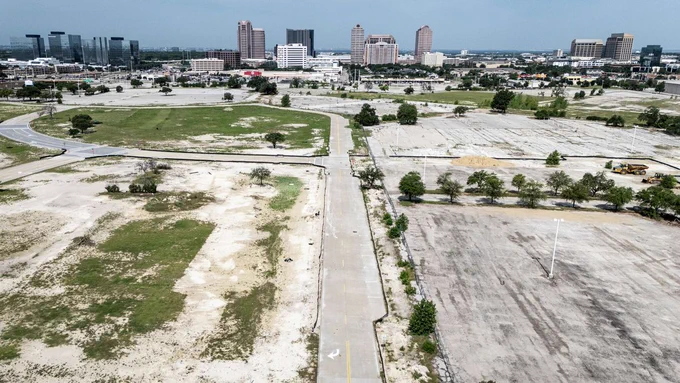 Mavericks’ Valley View plan is Dallas’ best chance to stop the great flow north