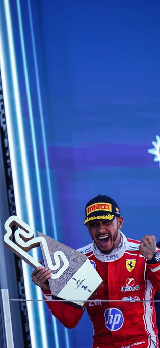 Original photo by Sergio Ruiz/ Pressinphoto / Icon Sport