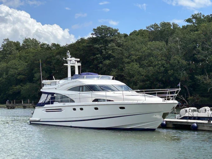 Fairline Squadron 58 Yacht for Sale – Luxury Motor Yacht