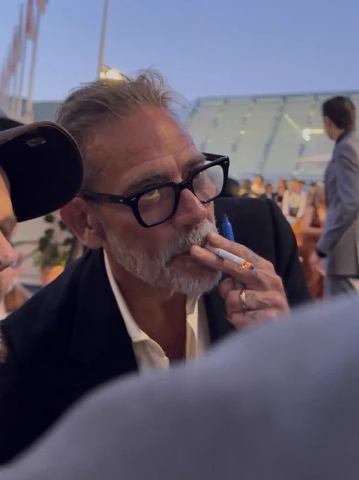 Jeffrey Dean Morgan 