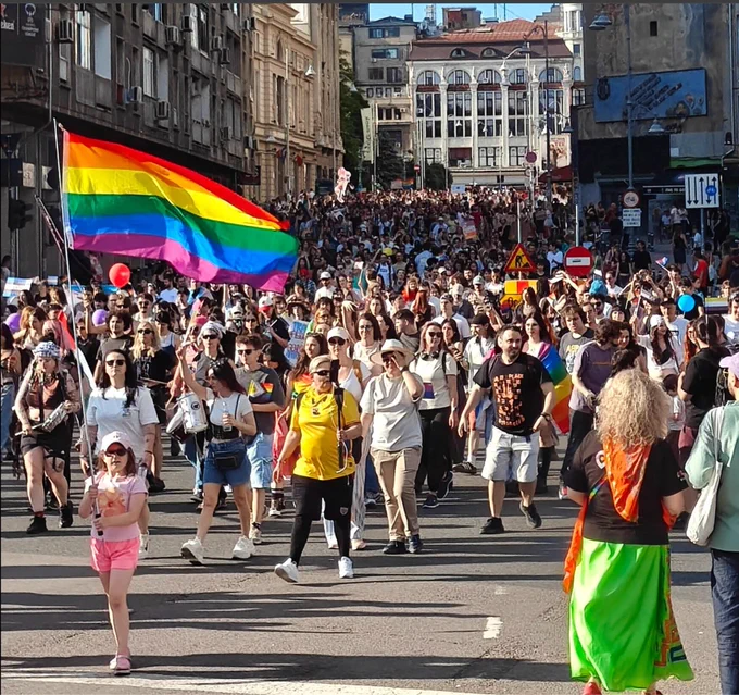 Minorii au participat la Parada Pride 13.06.2026
Avocat Marius Vicentiu Coltuc este 👹
Sunt tata și nu înțeleg cum folosesc ășttia copiii la miting! 
🦎🦎🦎🦎🦎🦎🗣️🗣️🗣️🗣️🌈🌈🌈🌈