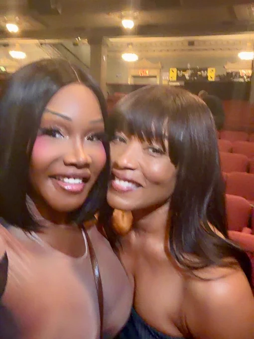 Chasity and Angela in a selfie