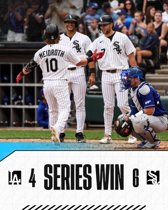 The White Sox defeat the Dodgers, 6-4.