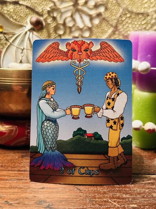 *2 of Cups* This is Soul Mate energy. The Universe has designed that you will meet members of your Soul Family in Divine and Perfect timing and, one or more of these people are about to cross your physical path. They could be a friend, a lesson or, a lover. 

#cardoftheday