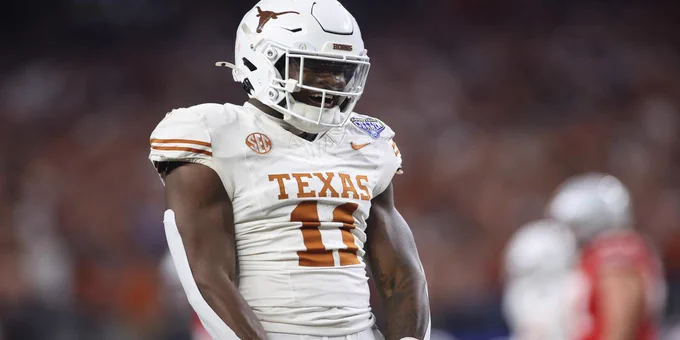 Countdown to Kickoff: Simmons' mentality could be key to Texas title
